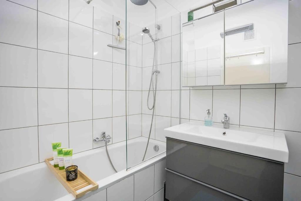 Cozy And Stylish Apartment Near Schoenbrunn Castle Wien Exterior foto