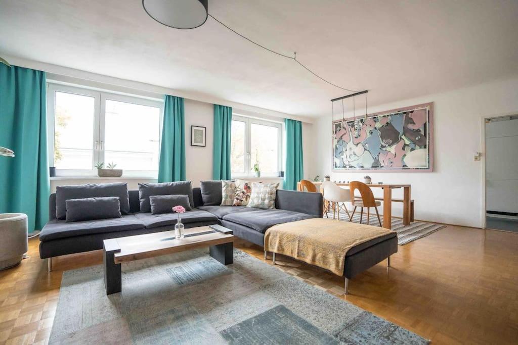 Cozy And Stylish Apartment Near Schoenbrunn Castle Wien Exterior foto
