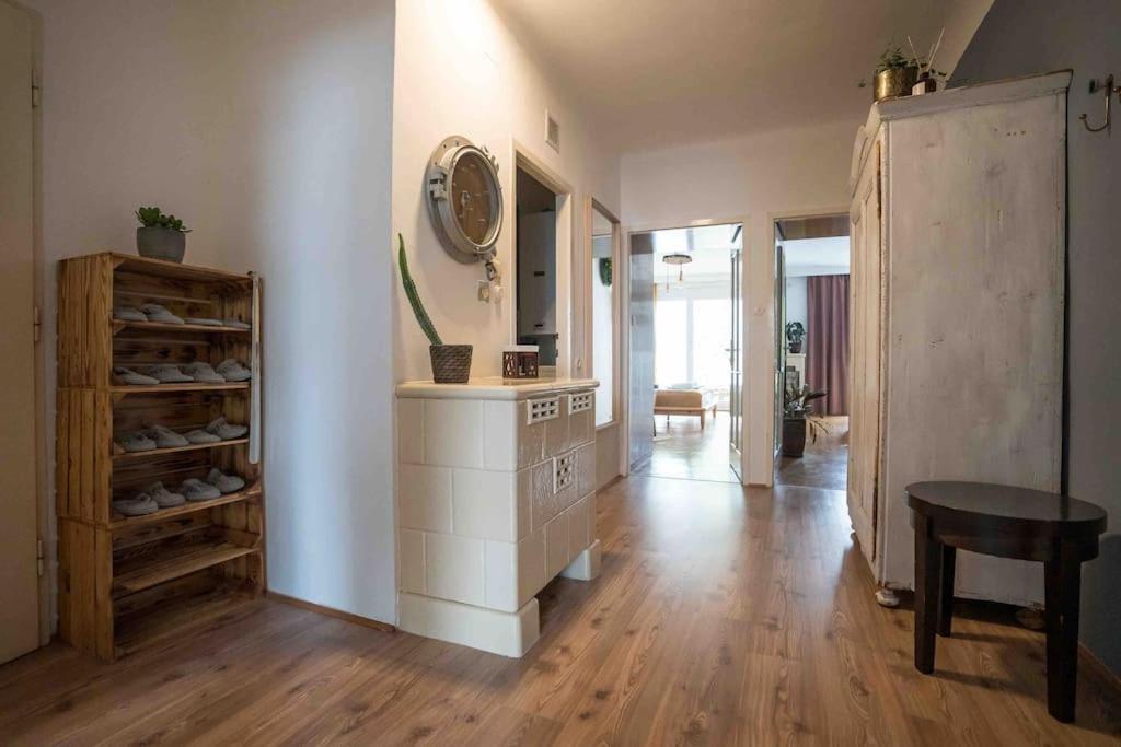 Cozy And Stylish Apartment Near Schoenbrunn Castle Wien Exterior foto